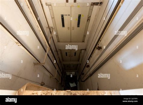 Elevator Shaft Hi Res Stock Photography And Images Alamy