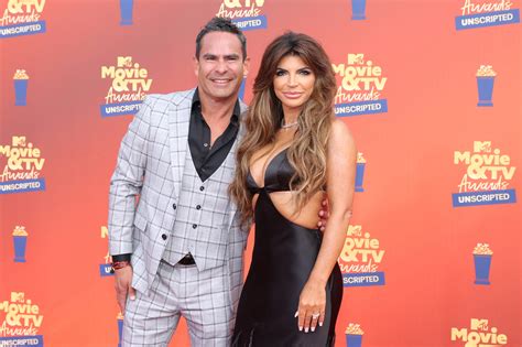 Teresa Giudice's Oversized Wedding Hair Mocked by Fans: 'Bad Rapunzel
