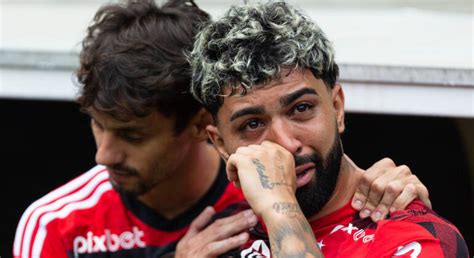 Corinthians E Gabigol Querem Fechar Negócio Veja O Que Trava A Ida Do