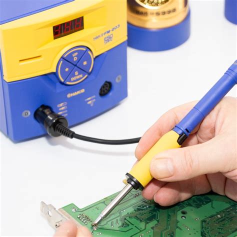 Fm Duel Soldering Desoldering And Rework Station Hakko Uk