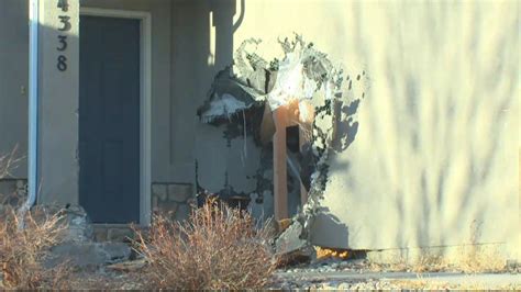 Truck Crashes Into Home Driver Runs Away Cbs Colorado