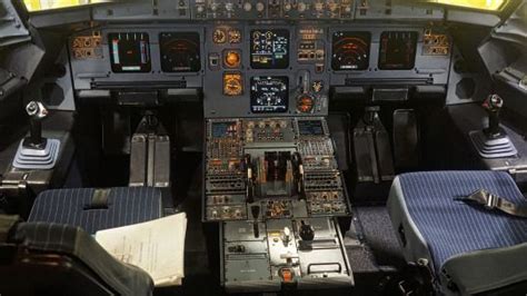 Aviation Greats A320 Flightdeck Aviation Flight Deck United Airlines