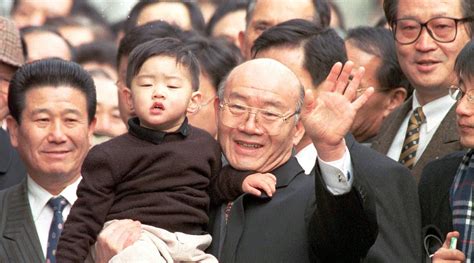 Ex-South Korean strongman Chun Doo-hwan dies at age 90 | World News ...