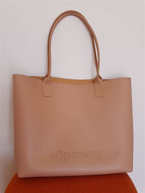 Bolsa Couro Nude Sacola Bolsa De Ombro Feminina Epoca Cosmetico Nunca Usado Enjoei