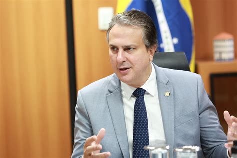 Camilo Santana Diz Que Programa Juros Por Educa O Trar Resultados