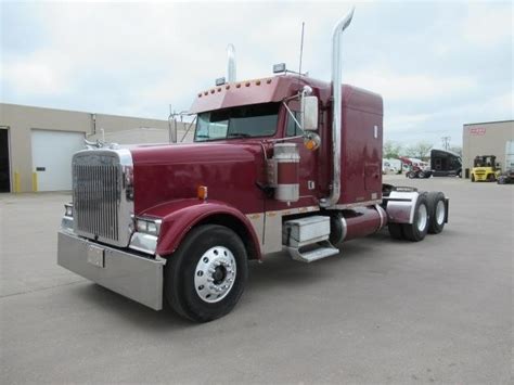 Custom Freightliner Classic Flat Top