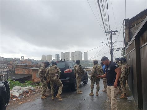 Jornal Correio Mulheres são feitas reféns dentro de casa em Cidade Nova