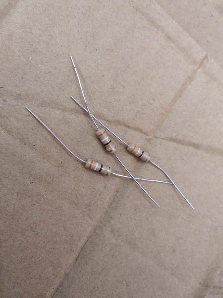 Jual Resistor 390 Ohm Setengah Watt Di Lapak Madiun Elektronik Bukalapak