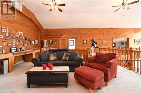 Cottage rental Ontario, Kawarthas and Northumberland, Kinmount | Luxury ...