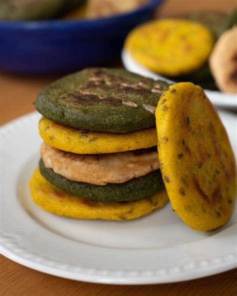 Spicy Cornbread Flour Arepa Mix Ⓖ- Makes 10 Arepas – Miranda Cafe