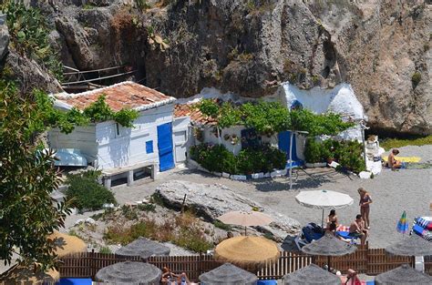 Nerja Beach Guide - Calahonda Beach | Nerja Today