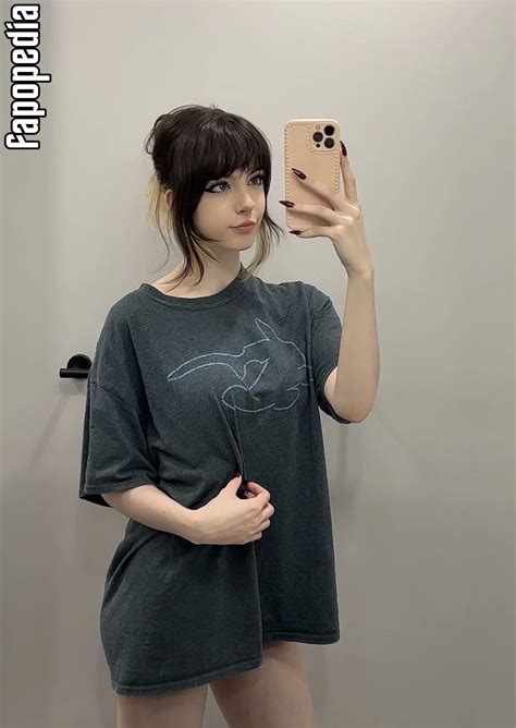 Emiki Nude Onlyfans Leaks Patreon Leaks Photo Fapopedia