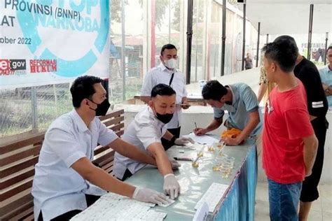 Antisipasi Peredaran Narkoba Semua Napi Dan Pegawai Lapas Padang Dites