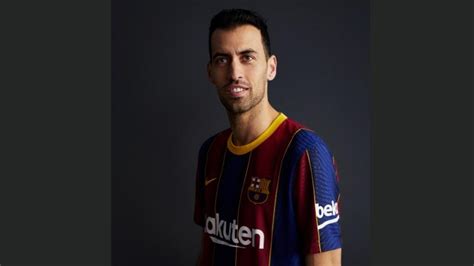 Solo Para Culers Fc Barcelona Presentó Su Nueva Camiseta Para La Temporada 202021 Fotos Y