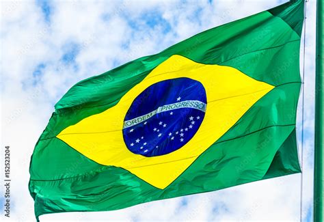 Bandeira Do Brasil No Mastro Stock Photo Adobe Stock