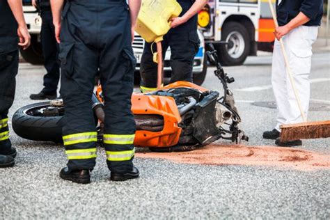 Jakie są przyczyny wypadków motocyklowych i jak ich unikać