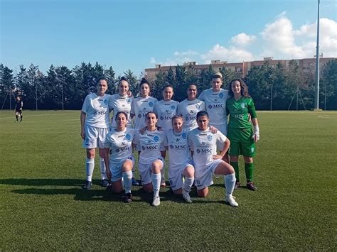 Calcio Femminile L Apulia Sfida Il Grifone Gialloverde Ilgiornaleditrani