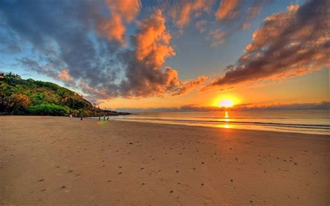 Sunrise At Four Mile Beach Port Douglas Beach Trip Beautiful Sunset