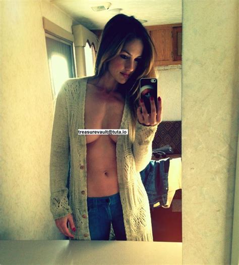 Minka Kelly Nude The Fappening Leak Preview Fappenist