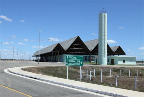 Os deputados vão mudar o nome de Aeroporto de Aracati de Dragão do Mar