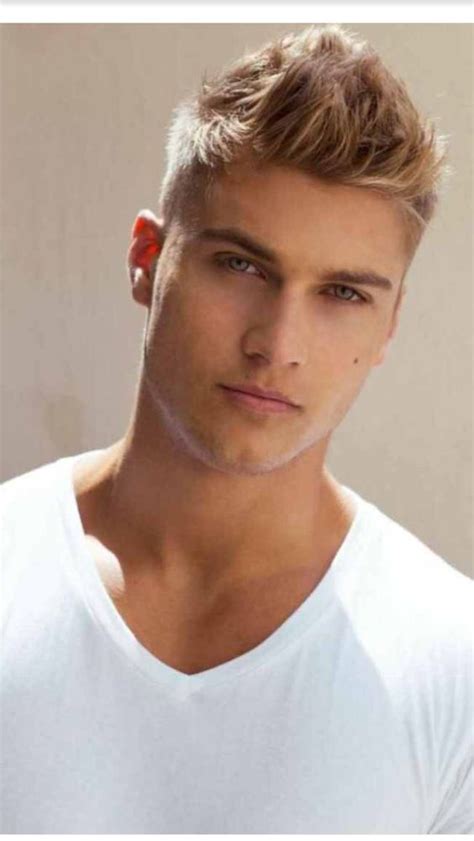 17 Ideal Hairstyles For Men With Oval Face 2023 Trends