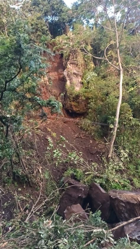 Un derrumbe obstaculizó un carril en el kilómetro 90 7 de la ruta