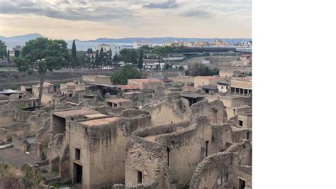 Ercolano Tour A Piedi Del Parco Archeologico Di Ercolano GetYourGuide