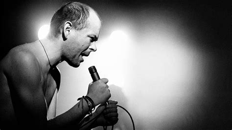 Luca Prodan cumpliría 65 años cronología de su vida como artista y el