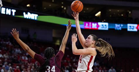 Nebraska Womens Basketball Beats Northern Iowa 77 57 In Wnit