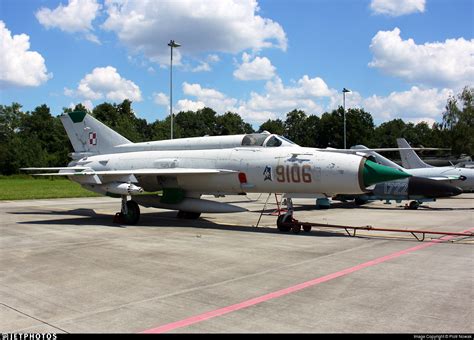 9106 Mikoyan Gurevich MiG 21MF Fishbed J Poland Air Force Piotr