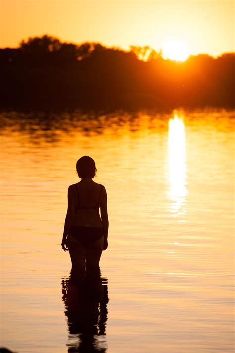 Lake Harriet at sunset : r/Minneapolis