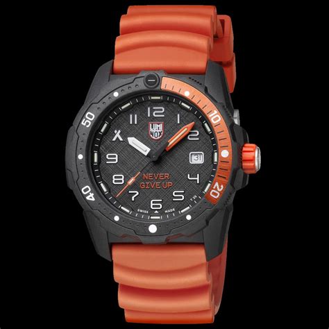 Bear Grylls Survival Never Give Up 3729ngu Shop Official Luminox