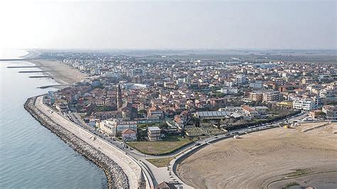 Turismo A Caorle Pi Presenze E Incassi Del La Nuova Venezia