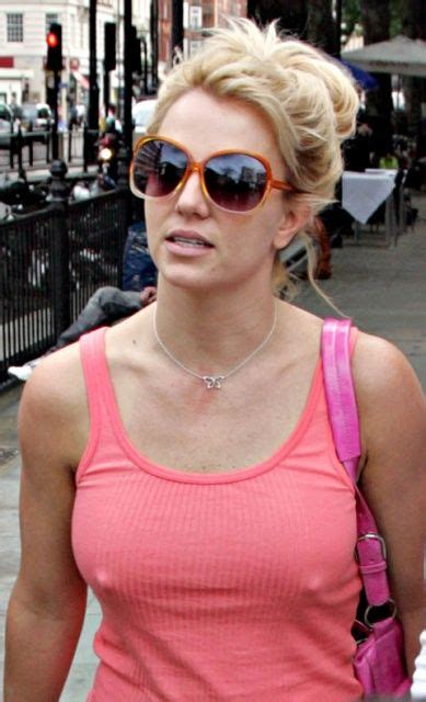 Britney Spears Pokies Britney Spears Pictures Britney Spears Braless Babes