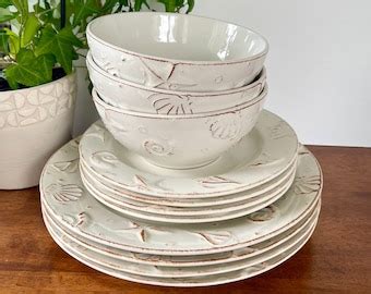 Thomson Pottery Coastal Hampton Seashell and Starfish Embossed Rustic ...