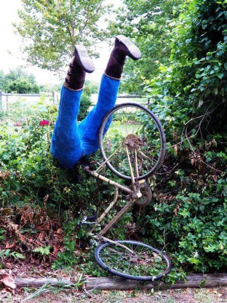 15 Awesome DIY Recycled Garden Art Projects Recycled Garden Art