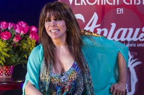 Verónica Castro Envía Emotivo Mensaje Por La Muerte De El Loco Valdés