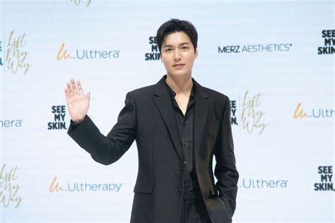 Female Daily Editorial Treatment Andalan Lee Min Ho Yang Bisa Kamu