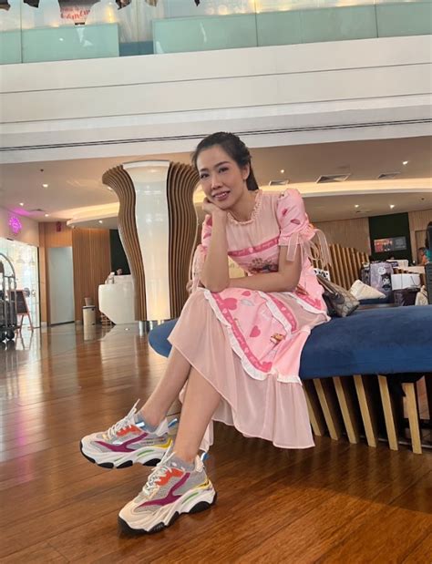 Am I Hot At F R Amihotaf