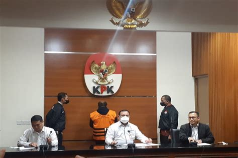 KPK Sita Aset Bupati Mamberamo Tengah Ricky Ham Pagawak Senilai Rp10 Miliar