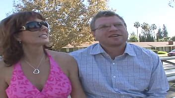 Horny MILF Looks At Her Husband While Having Sex With A Man She Had Never Met Before XNXX