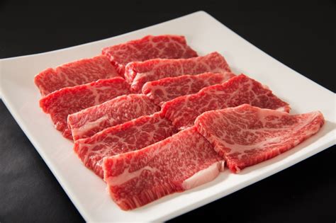 【楽天市場】【但馬牛】赤身モモ焼肉用230g【国産牛肉 卒業入学祝 A4ランク 和牛 黒毛和牛 ギフト 帰歳暮 御贈答 内祝い 御祝 出産祝