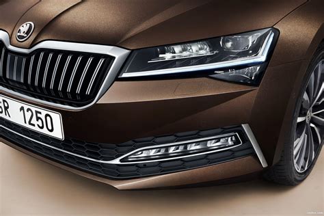 Fotos De Skoda Superb Laurin Klement 2019 Foto 10