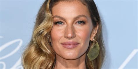 Gisele Bündchen Goes Topless In First Campaign Since Divorce Was Announced