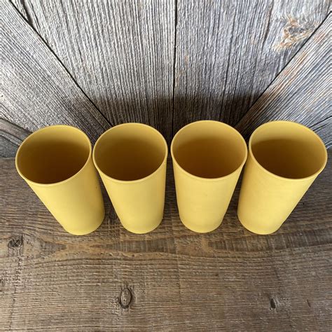 4 Vintage Tupperware Tumblers Tall Cups Glasses Plastic Tupper Ware