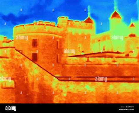 Tower of london architecture hi-res stock photography and images - Alamy