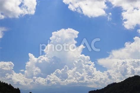 真夏の積乱雲 No 27637775｜写真素材なら「写真ac」無料（フリー）ダウンロードok