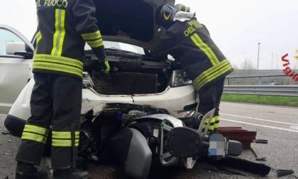 Padova Schianto Tra Auto E Moto In Tangenziale Morto Un Enne