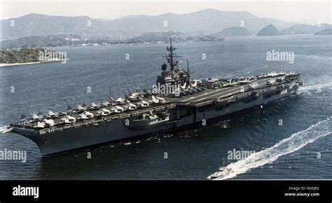 Uss ranger cv 61 hi-res stock photography and images - Alamy