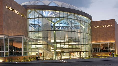 Sandton City Closing Down Stores In The Mall Including Mandela Square